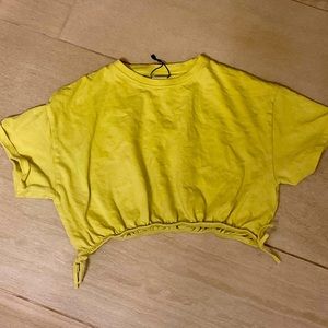 Yellow kids tshirt! Fits really cute!